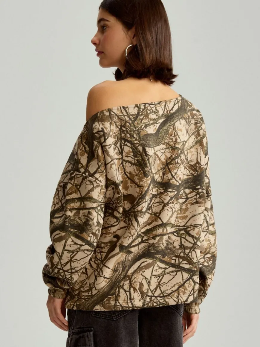 Asymetryczna bluza we wzory realtree