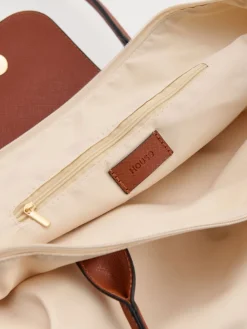Beżowa torba shopper z klapką