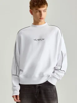 Biała bluza z nadrukiem boxy fit