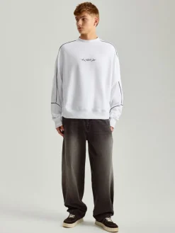 Biała bluza z nadrukiem boxy fit