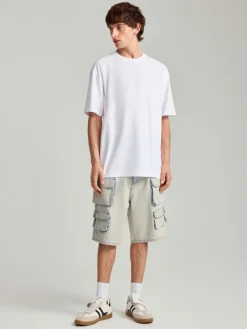 Biała koszulka z krótkim rękawem loose long basic