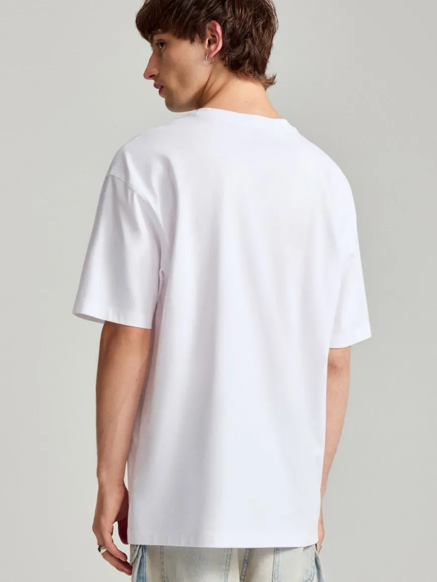 Biała koszulka z krótkim rękawem loose long basic