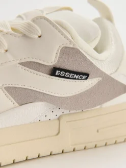 Biało-beżowe sneakersy z łączonych materiałów