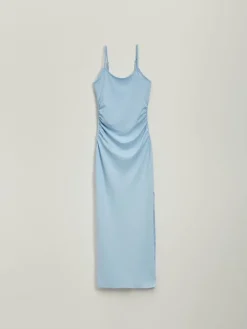 Błękitna sukienka maxi bodycone na ramiączkach