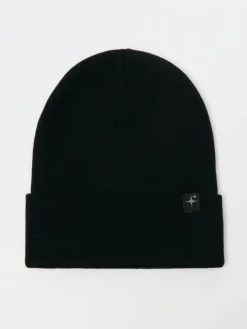 Czarna czapka beanie z naszywką