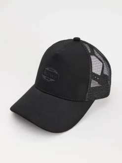 Czarna czapka z daszkiem trucker hat