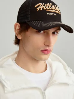 Czarna czapka z daszkiem trucker hat