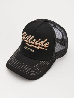 Czarna czapka z daszkiem trucker hat