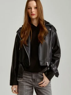 Czarna kurtka biker oversize z paskiem