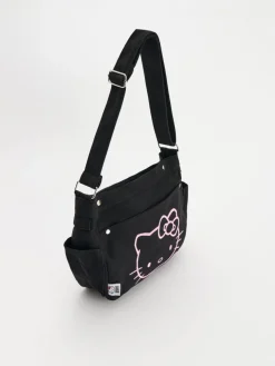 Czarna torebka z haftem Hello Kitty