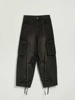 Czarne jeansy baggy cargo z motywem gwiazdy