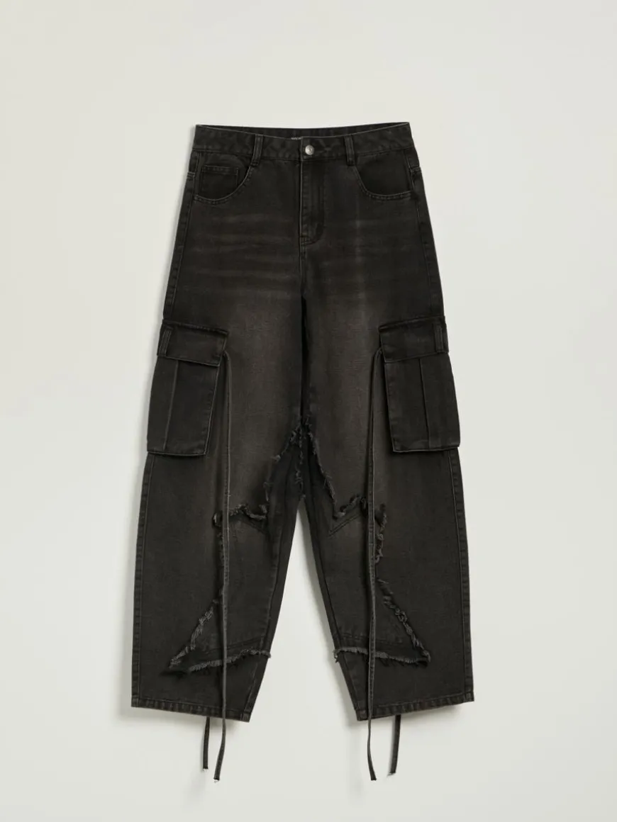 Czarne jeansy baggy cargo z motywem gwiazdy