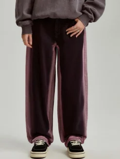 Czarne jeansy baggy fit z różowym cieniowaniem