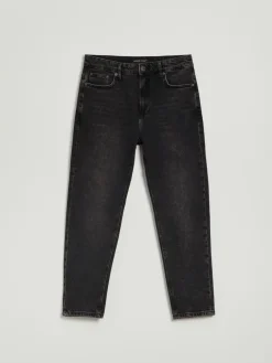Czarne jeansy carrot fit z efektem sprania