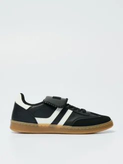 Czarne sneakersy w stylu footballowym z imitacji skóry