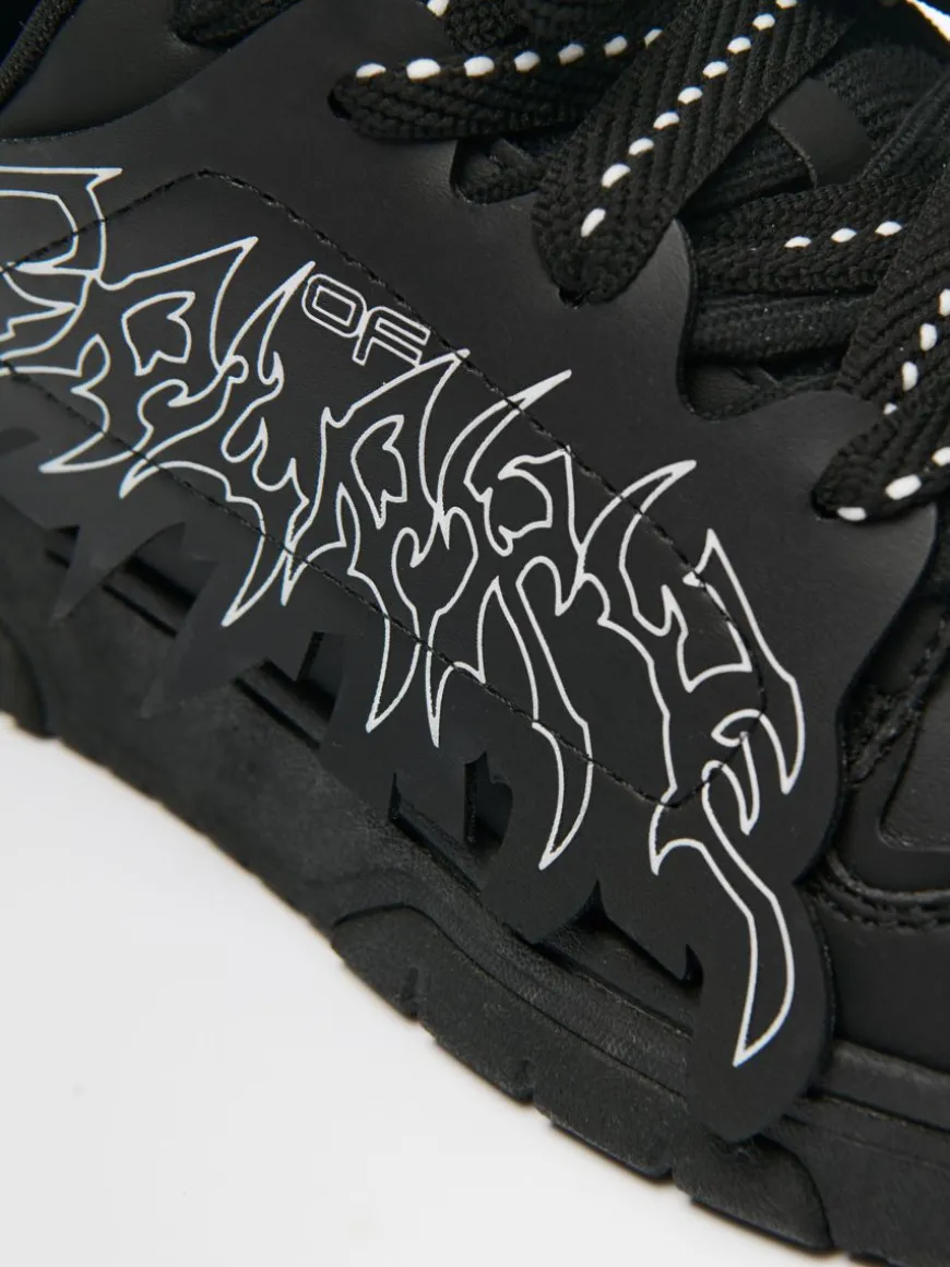 Czarne sneakersy z imitacji skóry