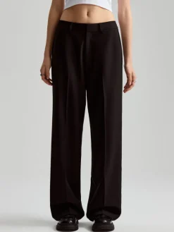 Czarne spodnie straight fit high waist