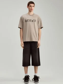 Czarne szorty jeansowe super baggy z tłoczeniem 024