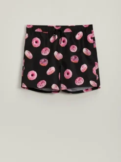 Czarne szorty kąpielowe we wzór donutów
