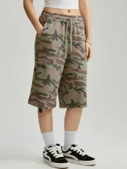 Dresowe szorty bermudy we wzór camo
