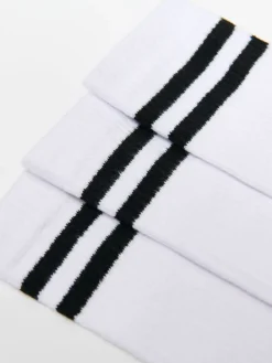 Długie białe skarpetki z paskami 3-pak