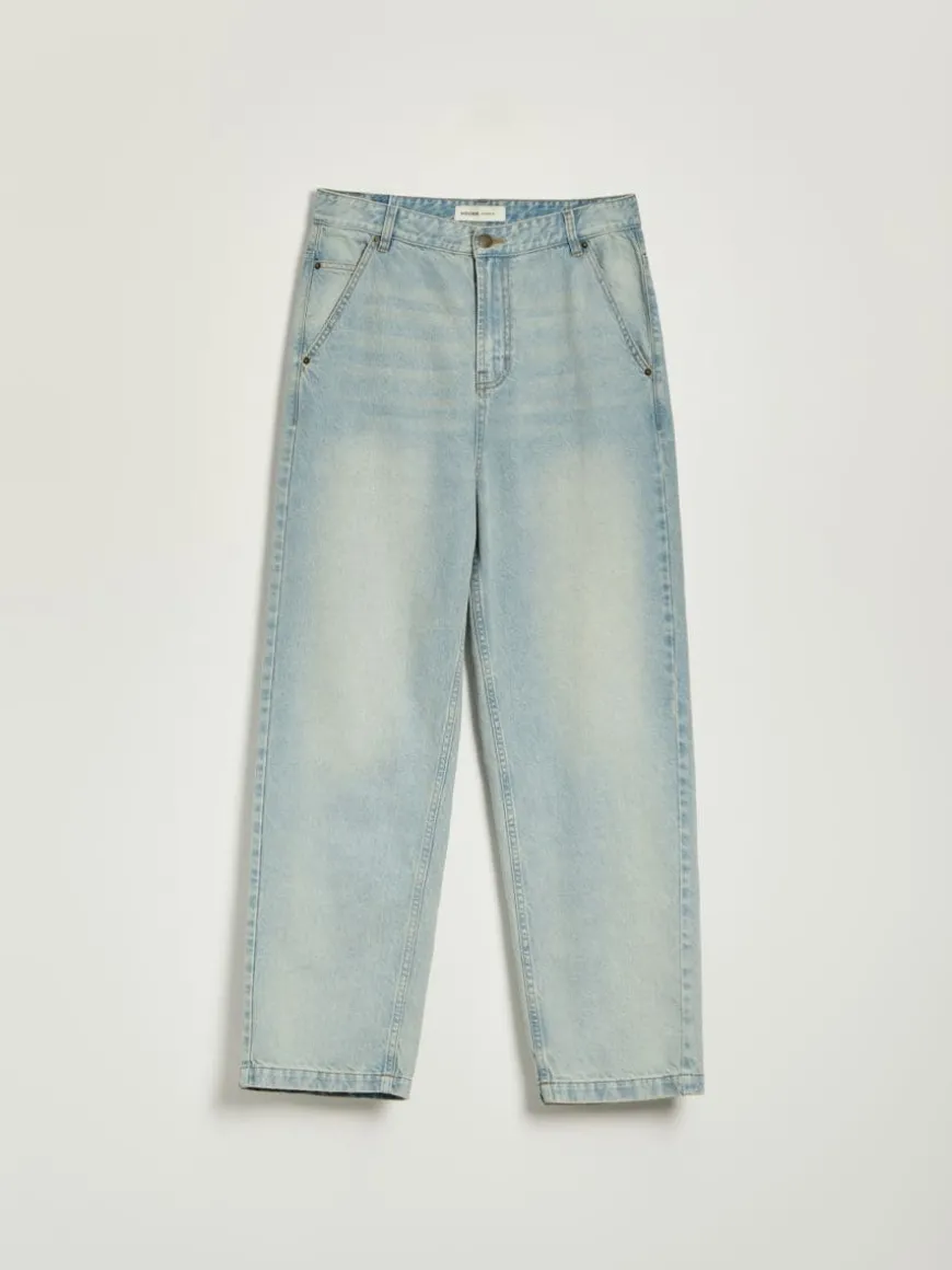 Jasnoniebieskie jeansy baggy fit z efektem sprania