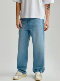 Jasnoniebieskie jeansy baggy fit