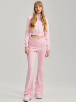 Jasnoróżowa rozpinana bluza ze stójką