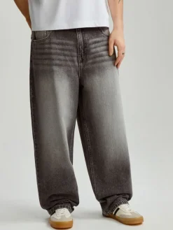 Jasnoszare jeansy skater fit z przetarciami