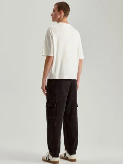Jeansowe joggery wide leg z kieszeniami cargo