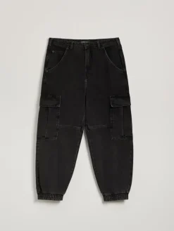 Jeansowe joggery wide leg z kieszeniami cargo