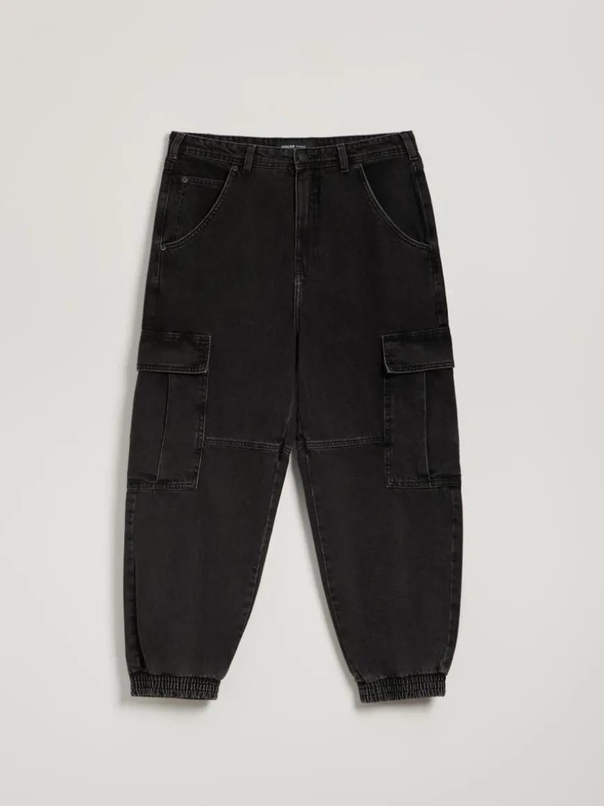 Jeansowe joggery wide leg z kieszeniami cargo