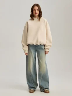 Kremowa bluza z kapturem oversize basic