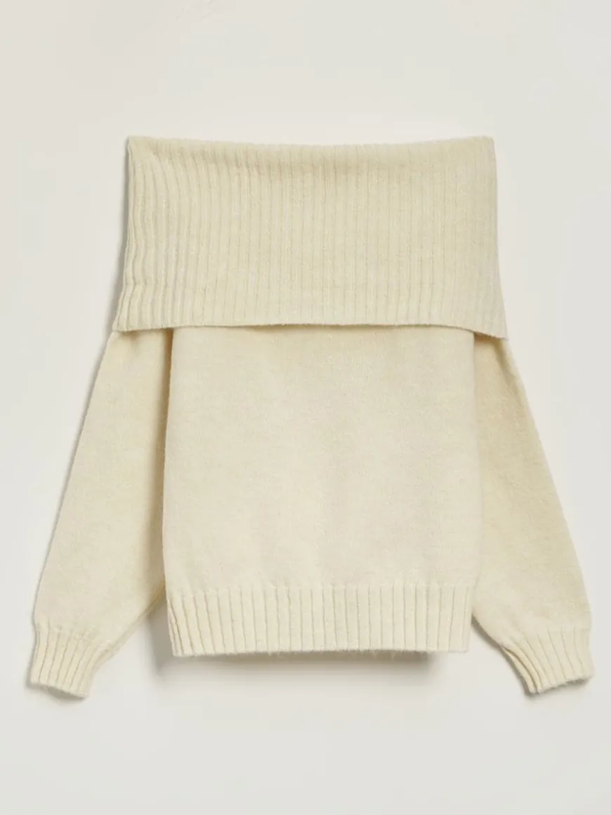 Kremowy sweter open shoulder