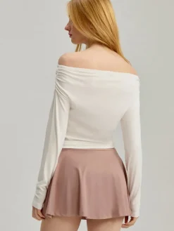 Krótka bluzka open shoulder z długim rękawem kremowa
