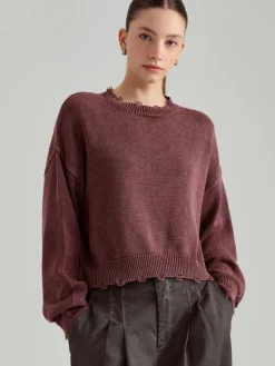 Krótki sweter z okrągłym dekoltem mahoniowy