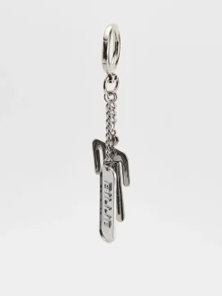 Metalowy brelok Billie Eilish