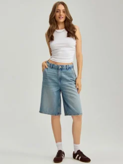 Niebieskie jeansowe bermudy baggy fit z efektem sprania