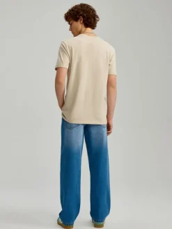 Niebieskie jeansy straight fit