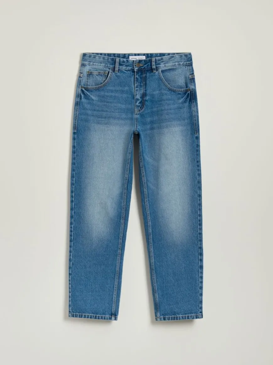 Niebieskie jeansy straight fit