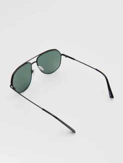 Okulary przeciwsłoneczne typu aviator
