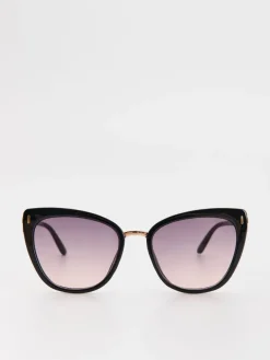 Okulary przeciwsłoneczne typu cat eye