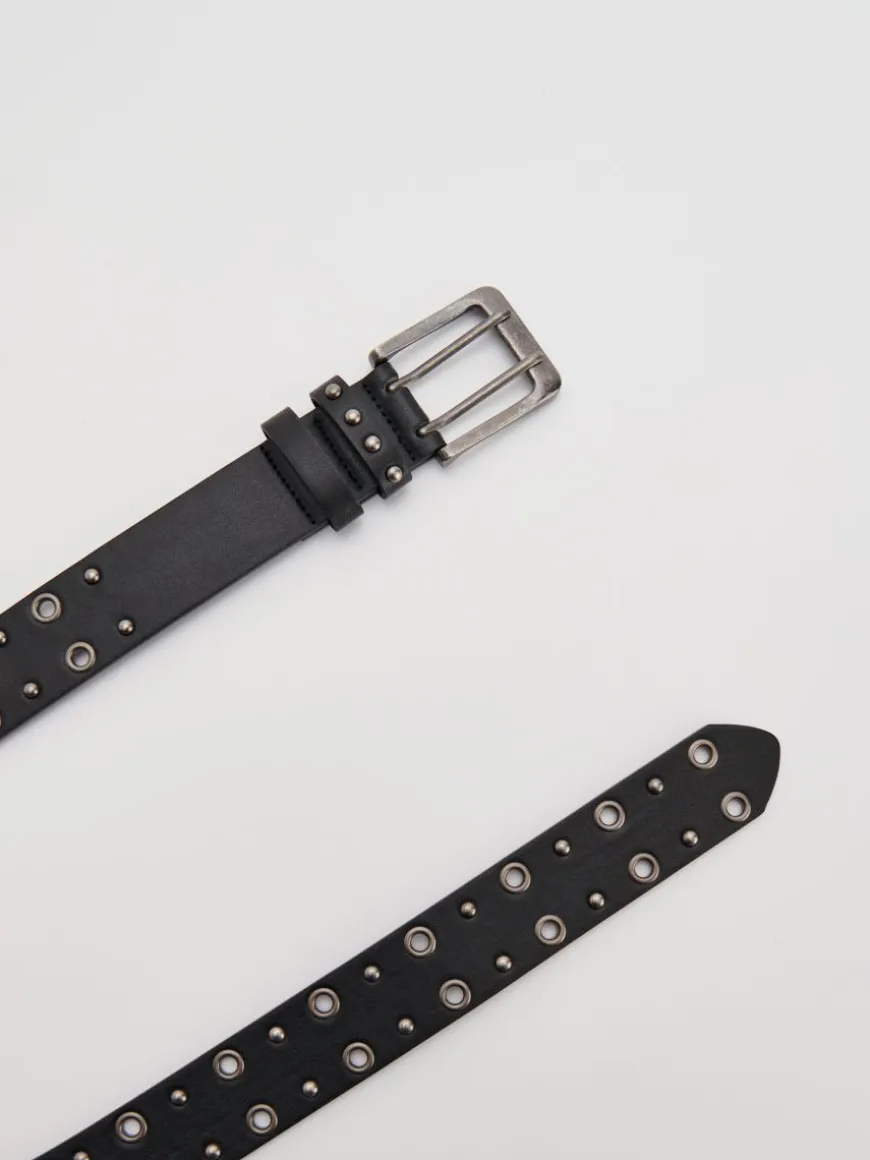 Pasek z metalowymi oczkami w stylu vintage