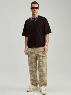 Spodnie baggy we wzór camo