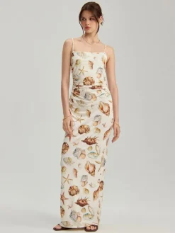 Sukienka mini bodycone w muszelki na ramiączkach