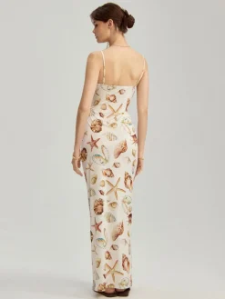 Sukienka mini bodycone w muszelki na ramiączkach