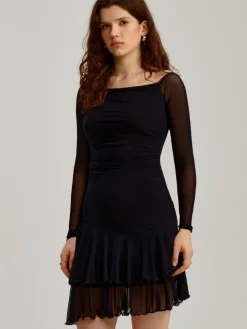 Sukienka mini z dekoltem off shoulder czarna