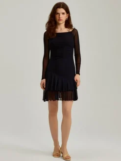 Sukienka mini z dekoltem off shoulder czarna