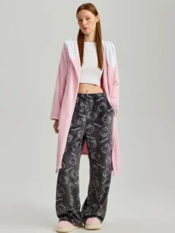 Szare spodnie straight fit w print all over Hello Kitty