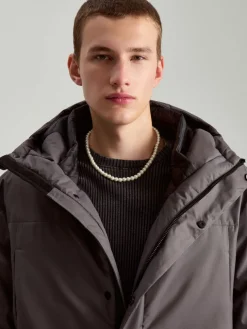 Szary płaszcz z kapturem regular fit
